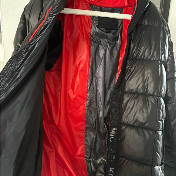 Michael Kors Black and Red Puffer Jacket Unisex - Picture 5 of 9